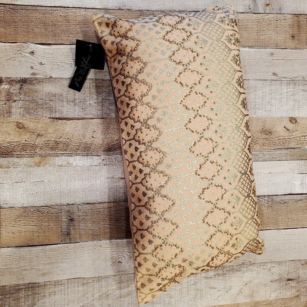 MI CHATEAUX | Beaded Decorative Throw Pillow in Pink sz 23"×13" - Picture 5 of 9